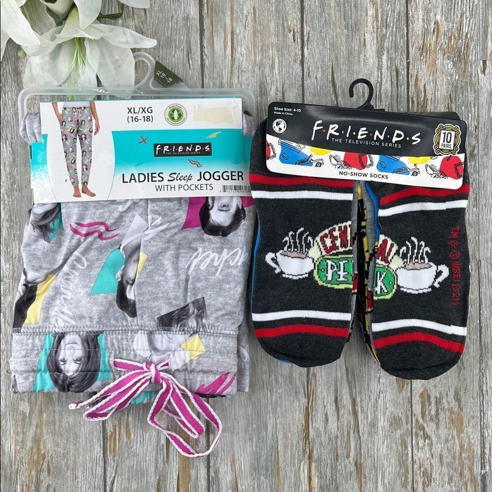 Womens Friends Jogger Lounge Sleep Pajama Pants & 10  No Show Socks Size XL